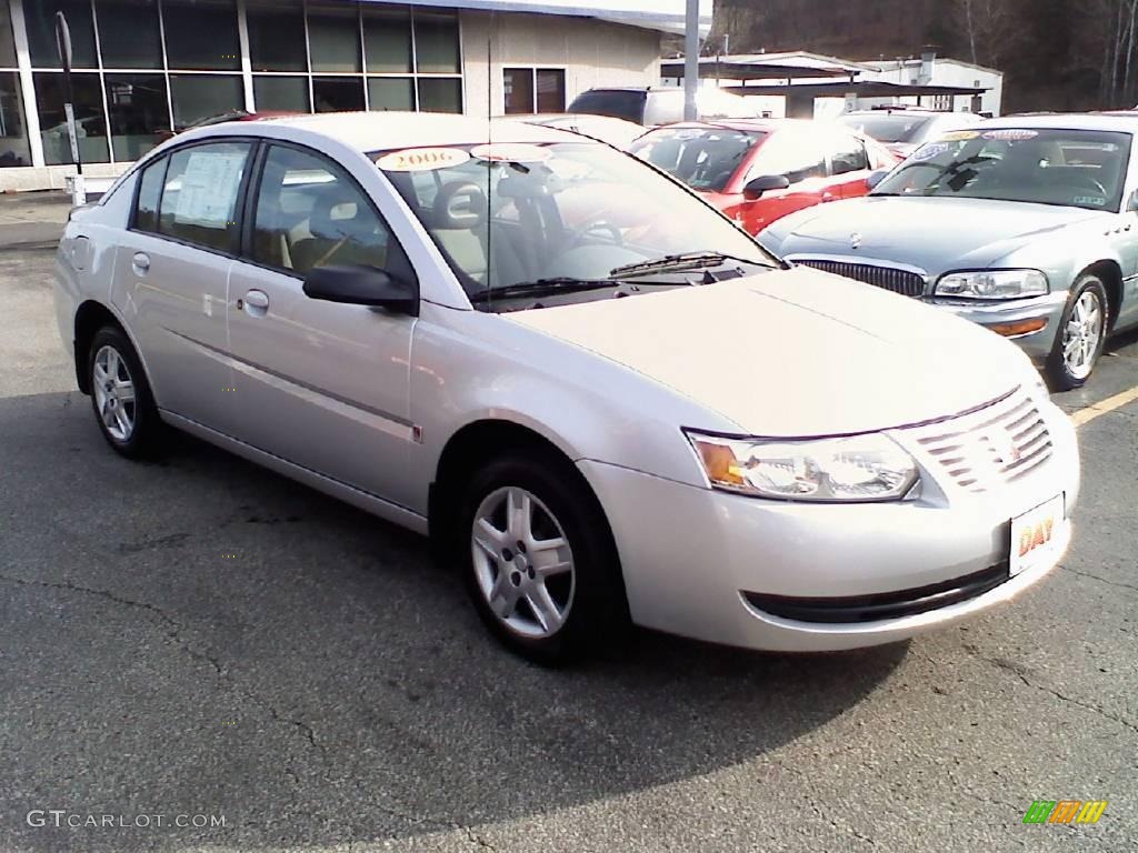 2006 ION 2 Sedan - Silver Nickel / Gray photo #4