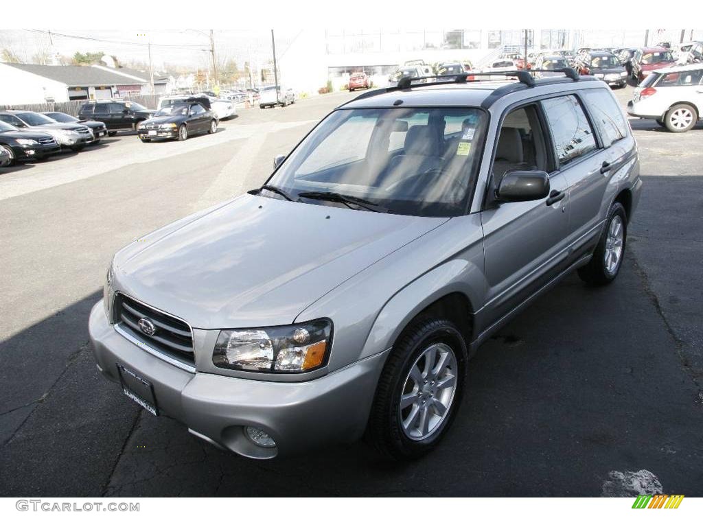 2005 Forester 2.5 XS - Platinum Silver Metallic / Gray photo #1