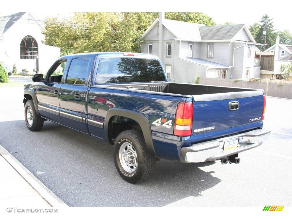 2002 Silverado 1500 HD LS Crew Cab 4x4 - Indigo Blue Metallic / Graphite Gray photo #4