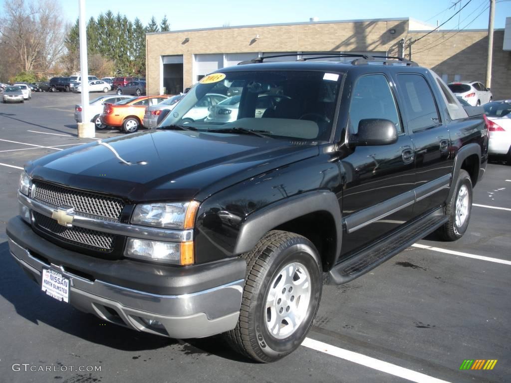 2003 Avalanche 1500 Z71 4x4 - Black / Dark Charcoal photo #1