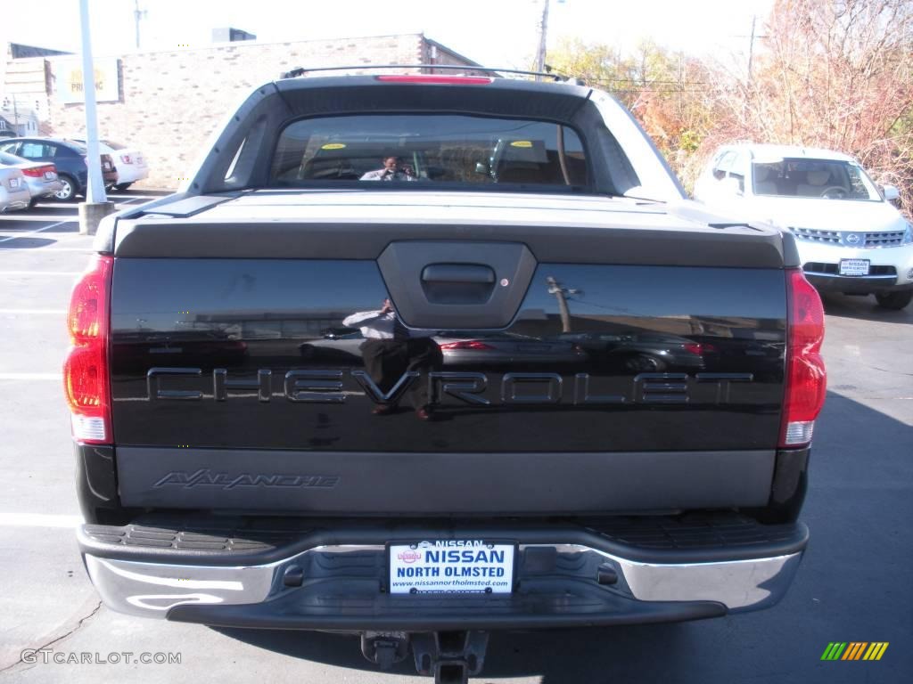 2003 Avalanche 1500 Z71 4x4 - Black / Dark Charcoal photo #7