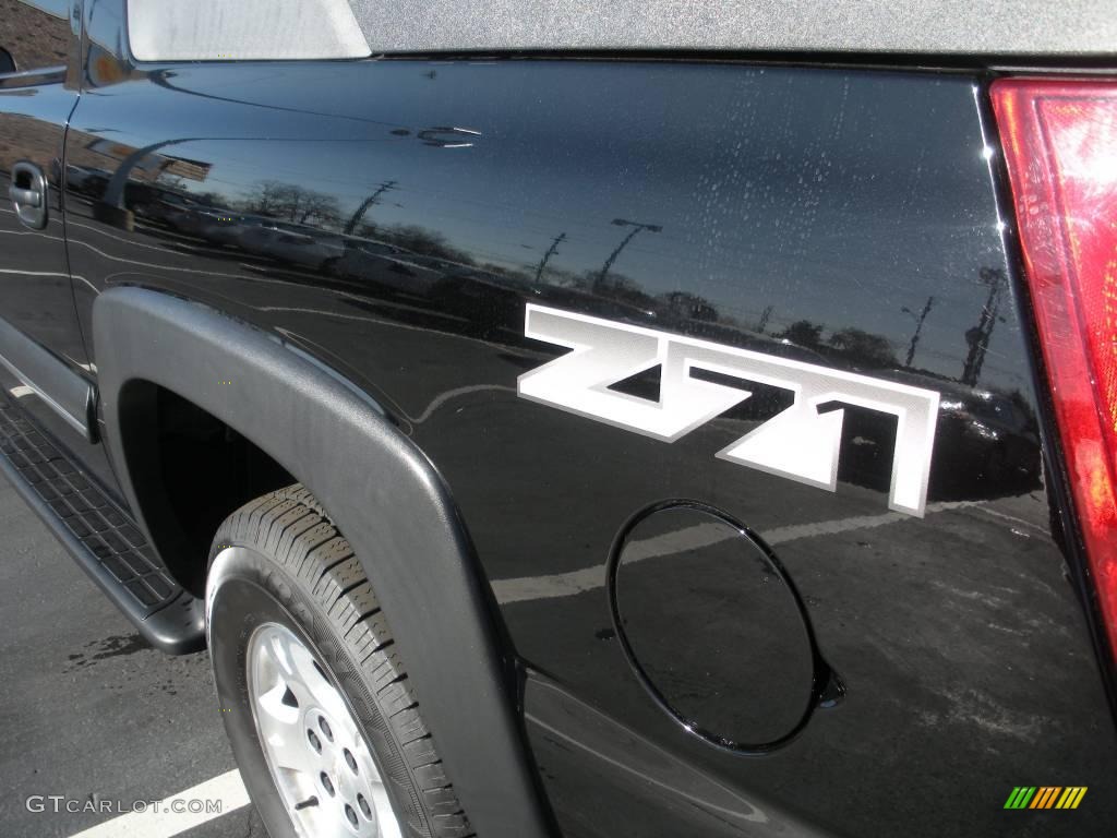 2003 Avalanche 1500 Z71 4x4 - Black / Dark Charcoal photo #8