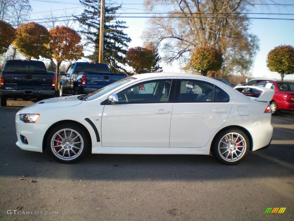 2010 Lancer Evolution GSR - Wicked White / Black Sport Fabric photo #7