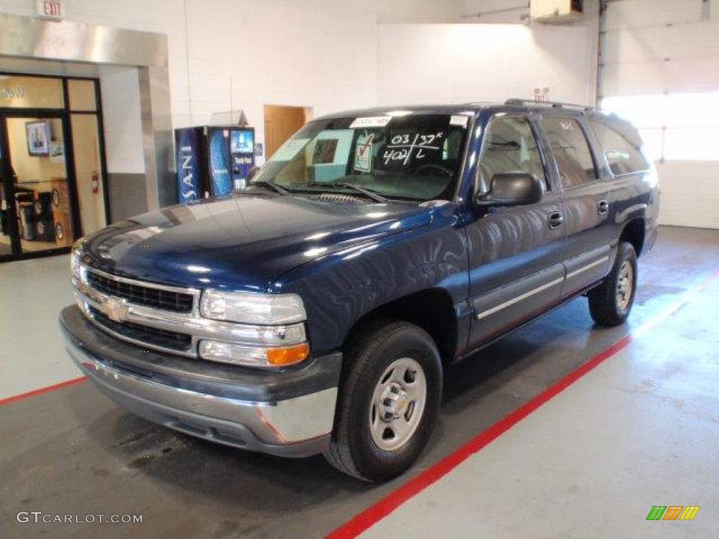 2003 Suburban 1500 LS - Indigo Blue Metallic / Gray/Dark Charcoal photo #2