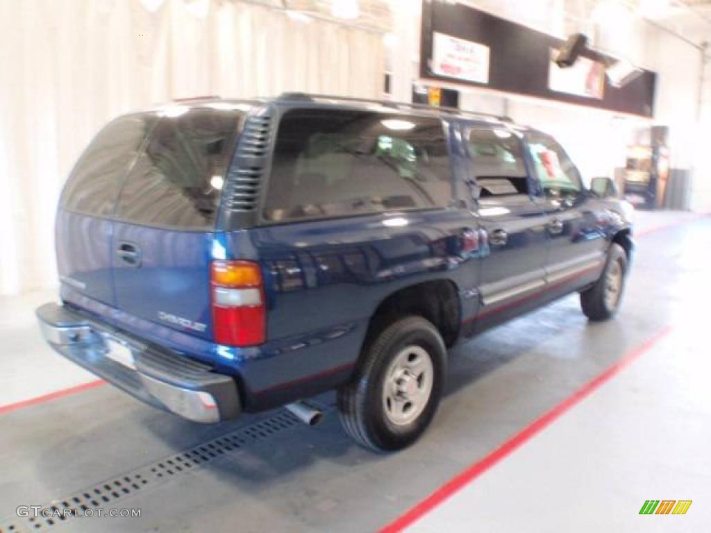 2003 Suburban 1500 LS - Indigo Blue Metallic / Gray/Dark Charcoal photo #9
