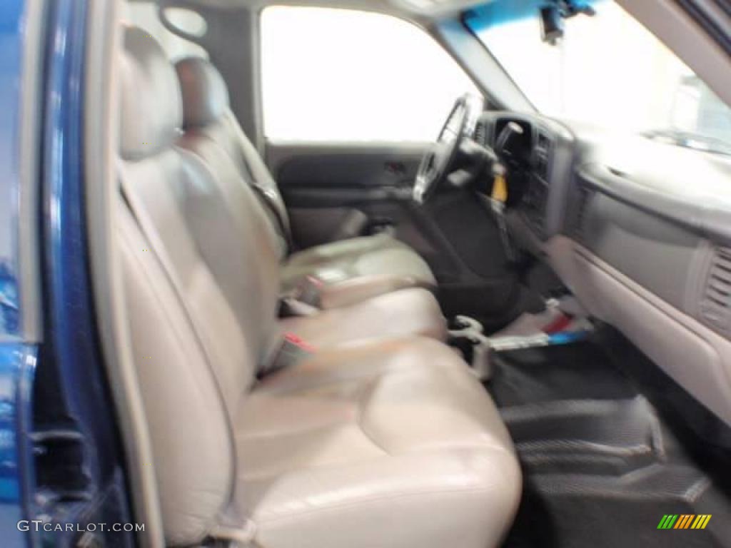 2003 Suburban 1500 LS - Indigo Blue Metallic / Gray/Dark Charcoal photo #11