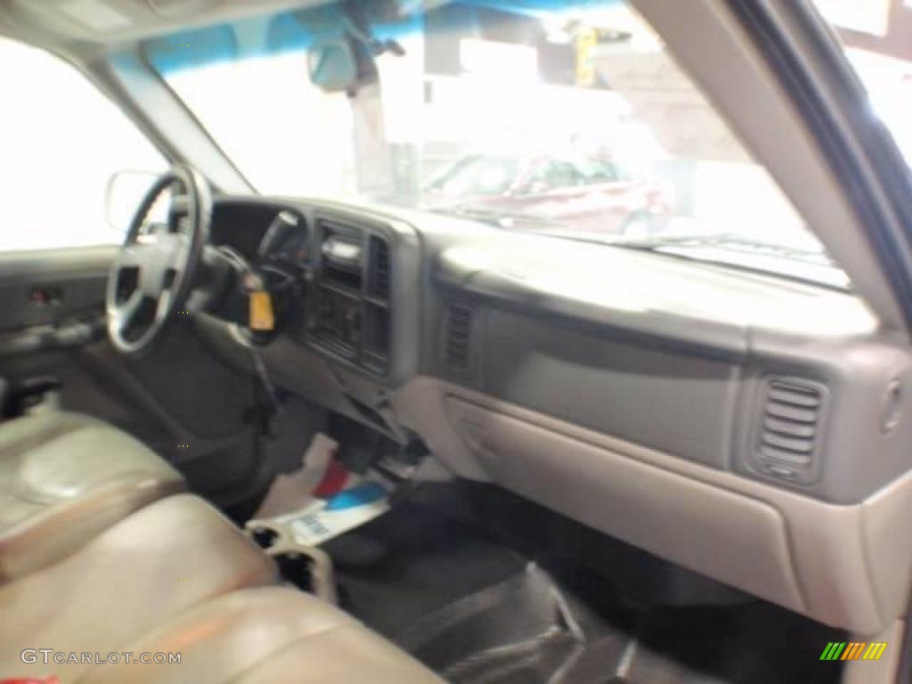 2003 Suburban 1500 LS - Indigo Blue Metallic / Gray/Dark Charcoal photo #12