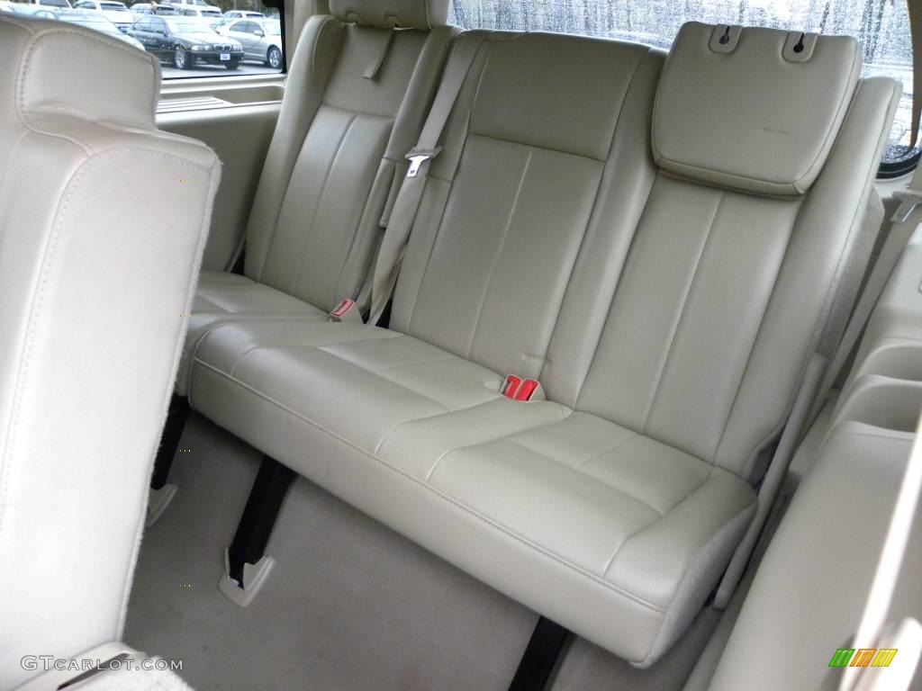 2009 Expedition Eddie Bauer 4x4 - Oxford White / Camel photo #9