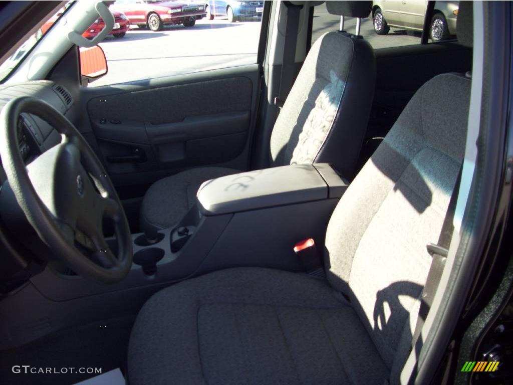 2004 Explorer XLS 4x4 - Black / Graphite photo #13