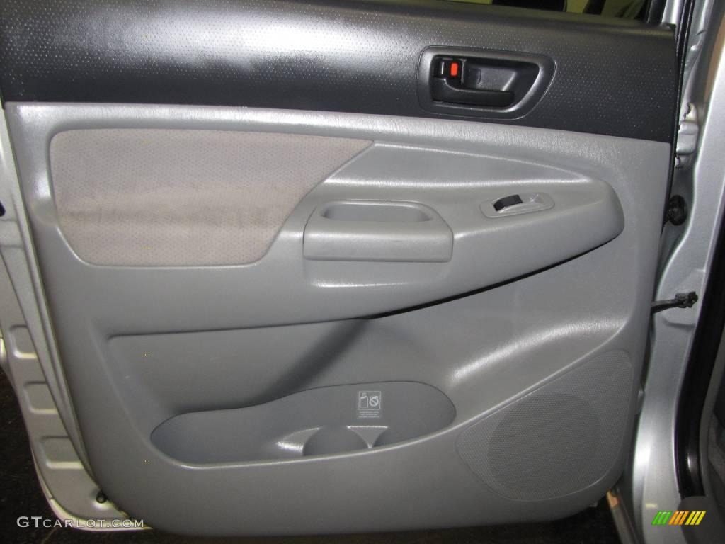 2005 Tacoma V6 Double Cab 4x4 - Silver Streak Mica / Graphite Gray photo #16