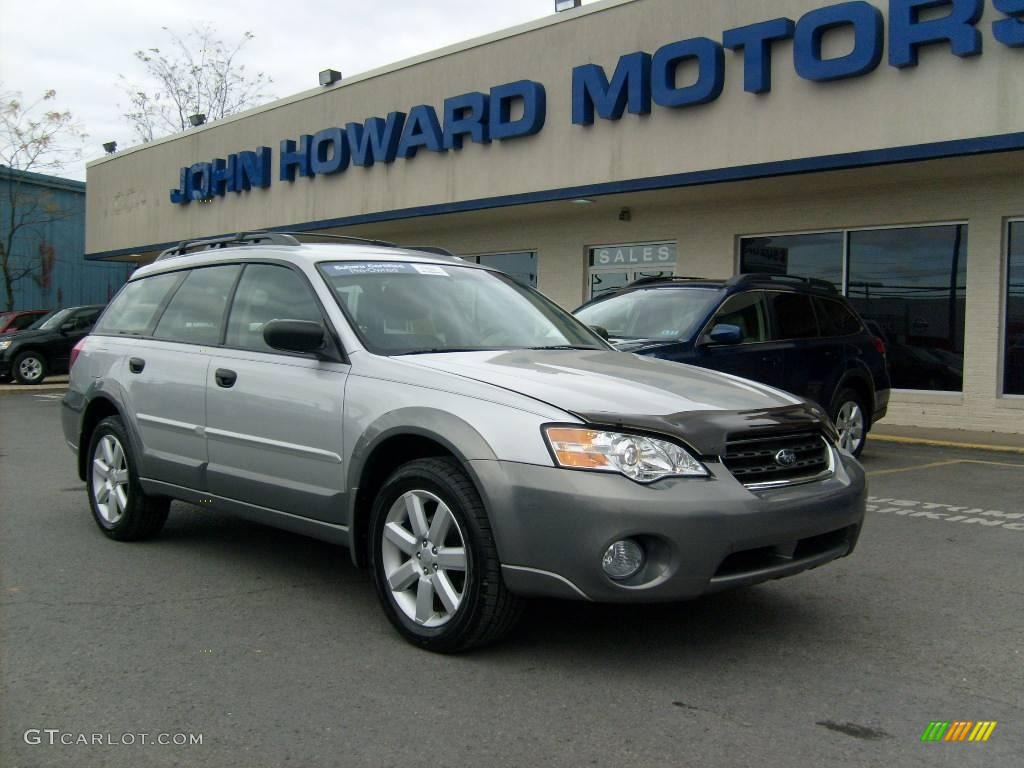 2007 Outback 2.5i Wagon - Brilliant Silver Metallic / Dark Charcoal Tweed photo #1