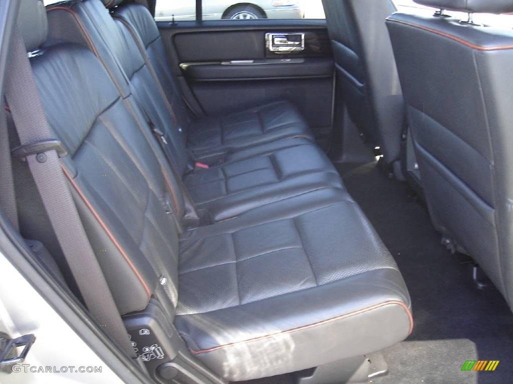 2008 Navigator Elite 4x4 - Vapor Silver Metallic / Charcoal Black/Caramel Piping photo #17