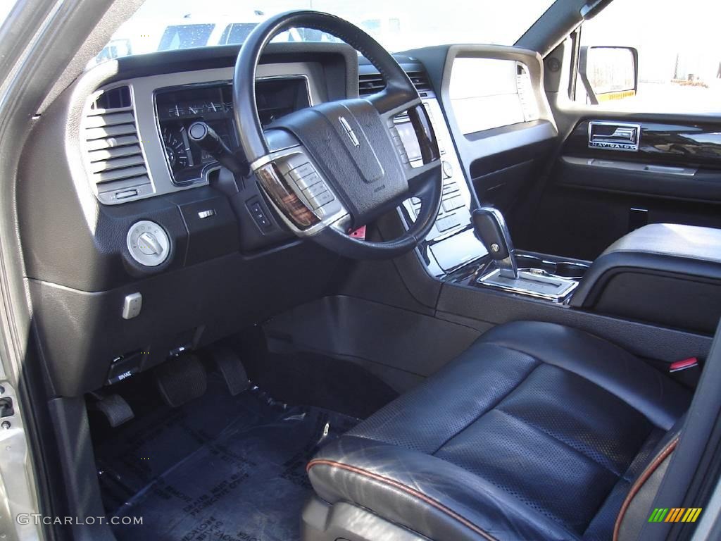 2008 Navigator Elite 4x4 - Vapor Silver Metallic / Charcoal Black/Caramel Piping photo #30