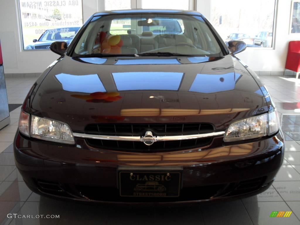 1998 Altima GLE - Black Cherry Pearl Metallic / Tan photo #5