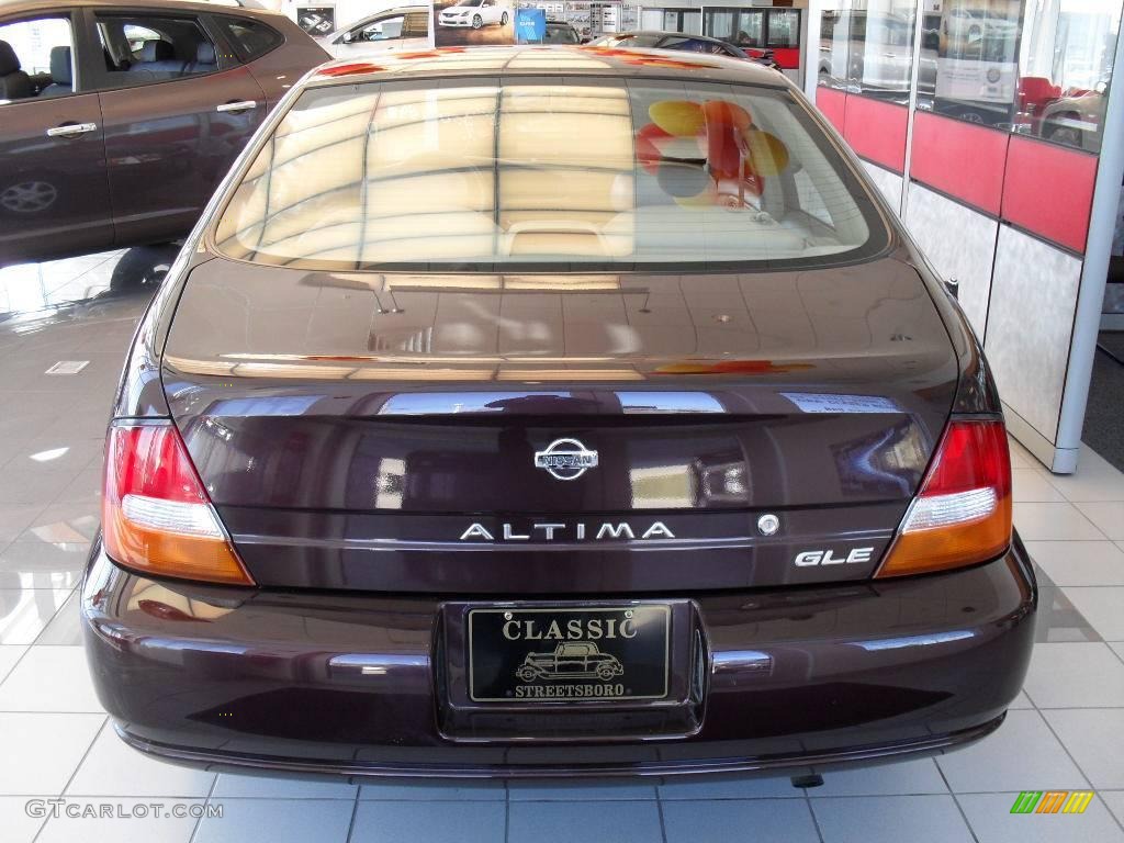 1998 Altima GLE - Black Cherry Pearl Metallic / Tan photo #6