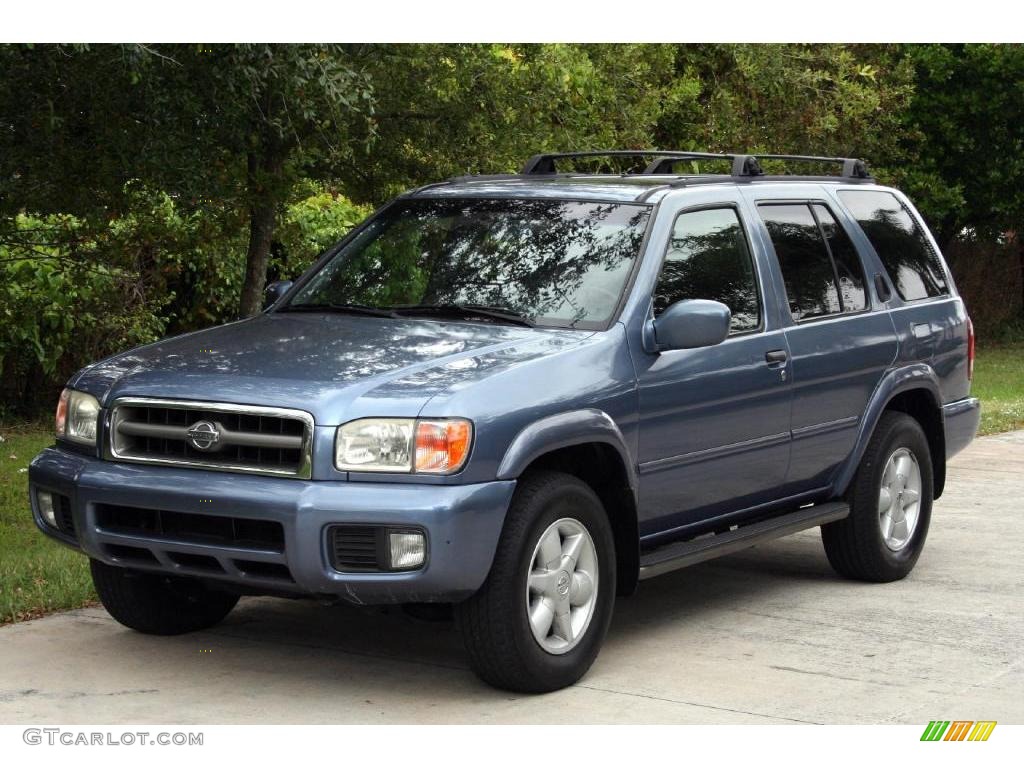 2001 Pathfinder LE - Bayshore Blue Metallic / Charcoal photo #1