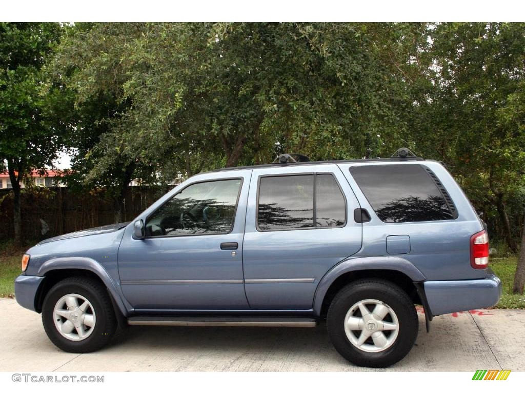 2001 Pathfinder LE - Bayshore Blue Metallic / Charcoal photo #4