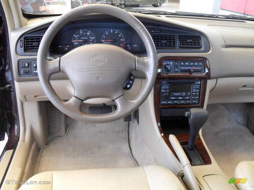 1998 Altima GLE - Black Cherry Pearl Metallic / Tan photo #21