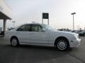 Glacier White - E 320 4Matic Sedan Photo No. 3