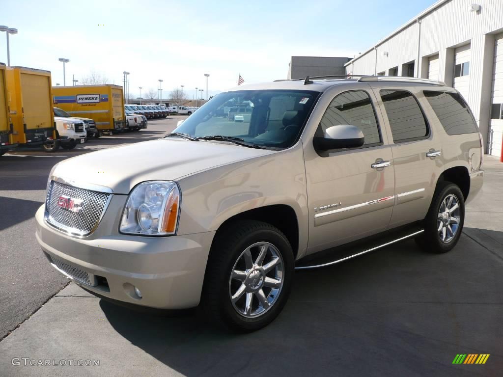 2009 Yukon Denali AWD - Gold Mist Metallic / Ebony photo #3