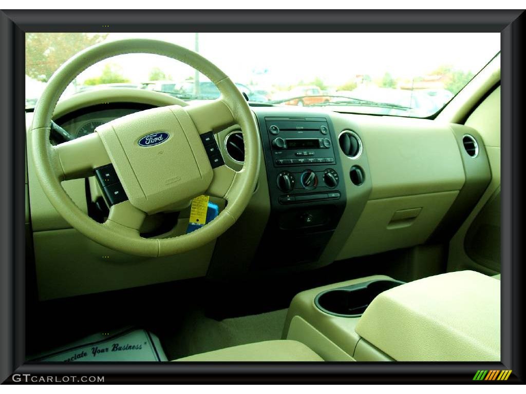 2007 F150 XLT SuperCrew 4x4 - Bright Red / Tan photo #9