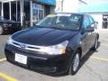 Black - Focus SE Sedan Photo No. 2