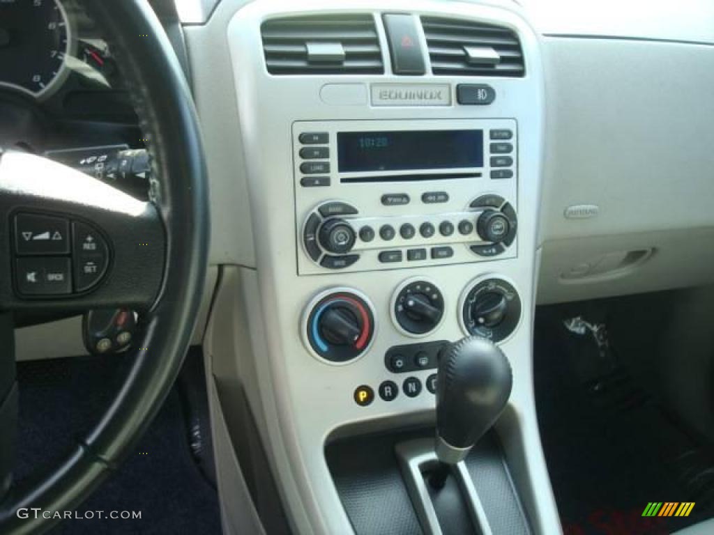 2005 Equinox LT AWD - Galaxy Silver Metallic / Light Gray photo #18