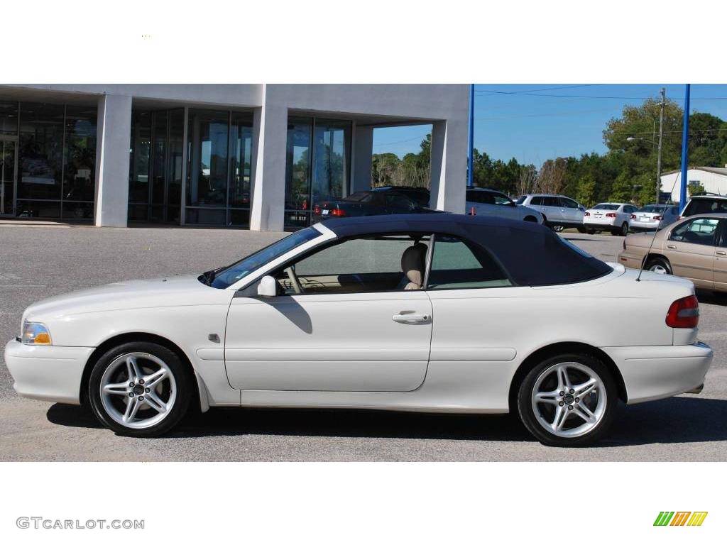 2002 C70 HT Convertible - White / Beige photo #2