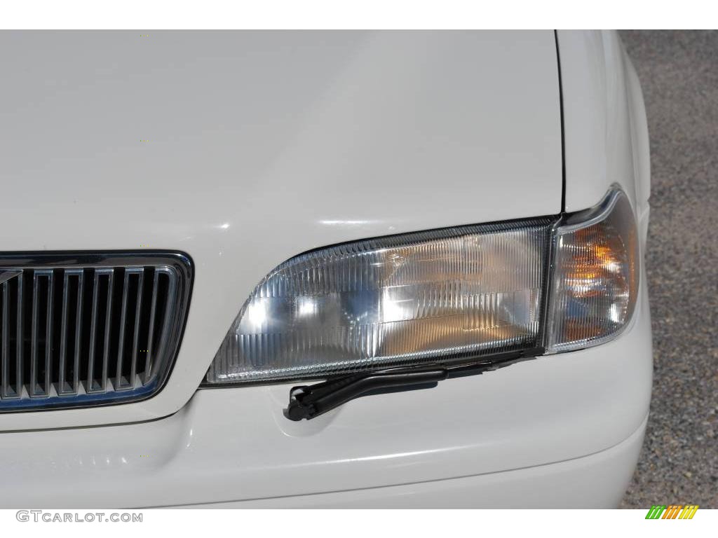 2002 C70 HT Convertible - White / Beige photo #9