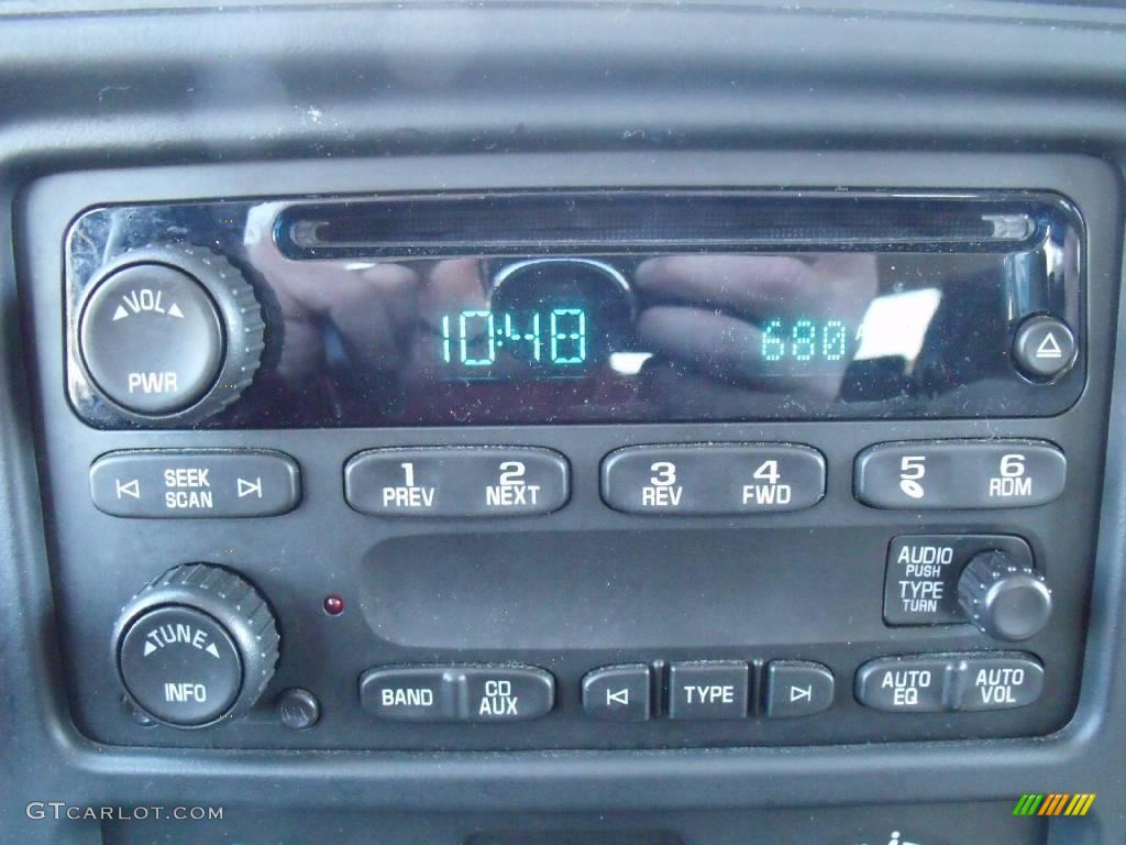 2006 Tahoe LT - Summit White / Gray/Dark Charcoal photo #18