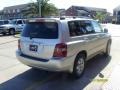 Millenium Silver Metallic - Highlander V6 Photo No. 5