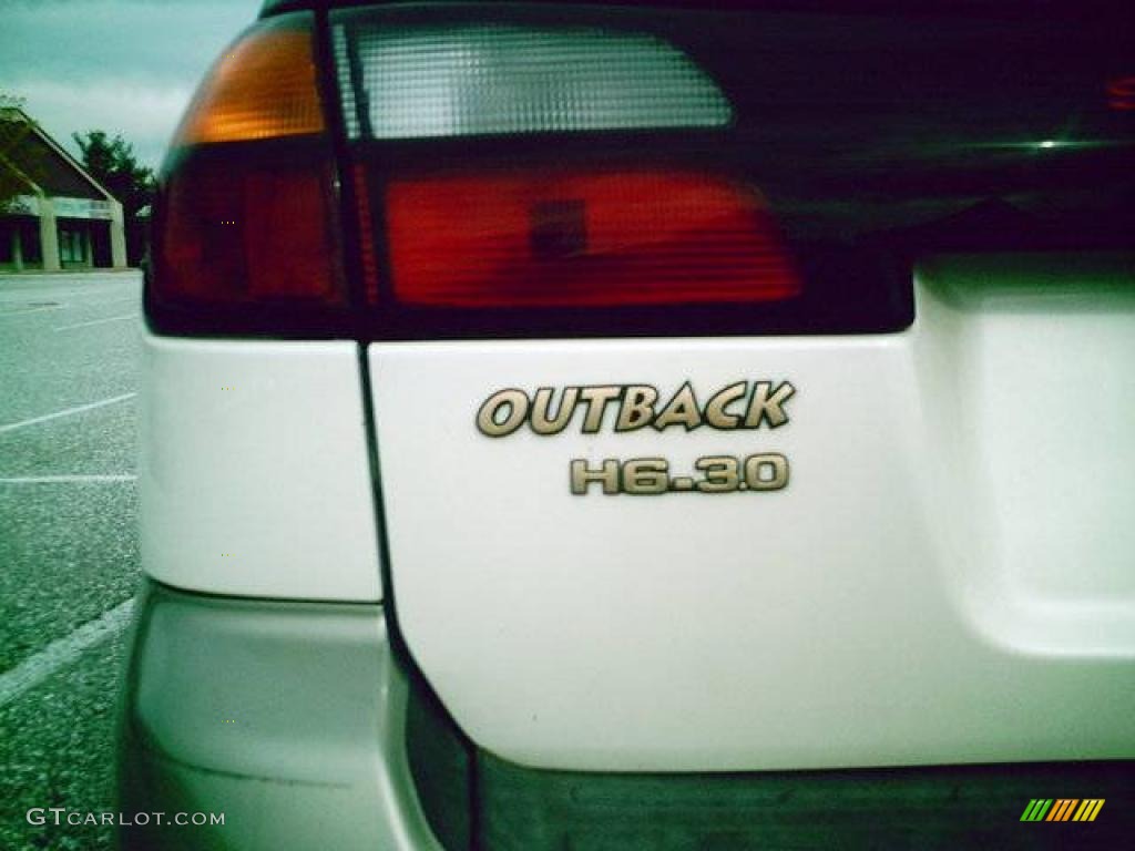 2001 Outback L.L.Bean Edition Wagon - White Frost Pearl / Beige photo #14