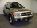 Luminous Gold Metallic - Pathfinder SE 4x4 Photo No. 3
