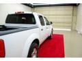 2008 Avalanche White Nissan Frontier SE Crew Cab  photo #7