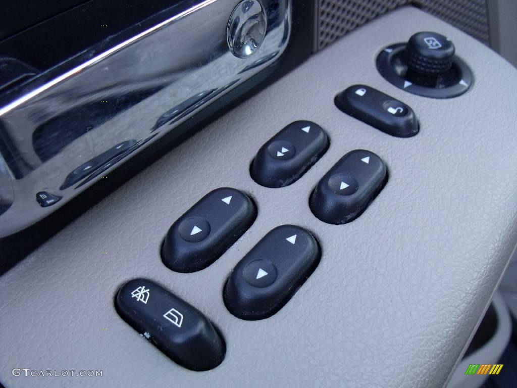 2006 F150 XLT SuperCab - Black / Medium/Dark Flint photo #12