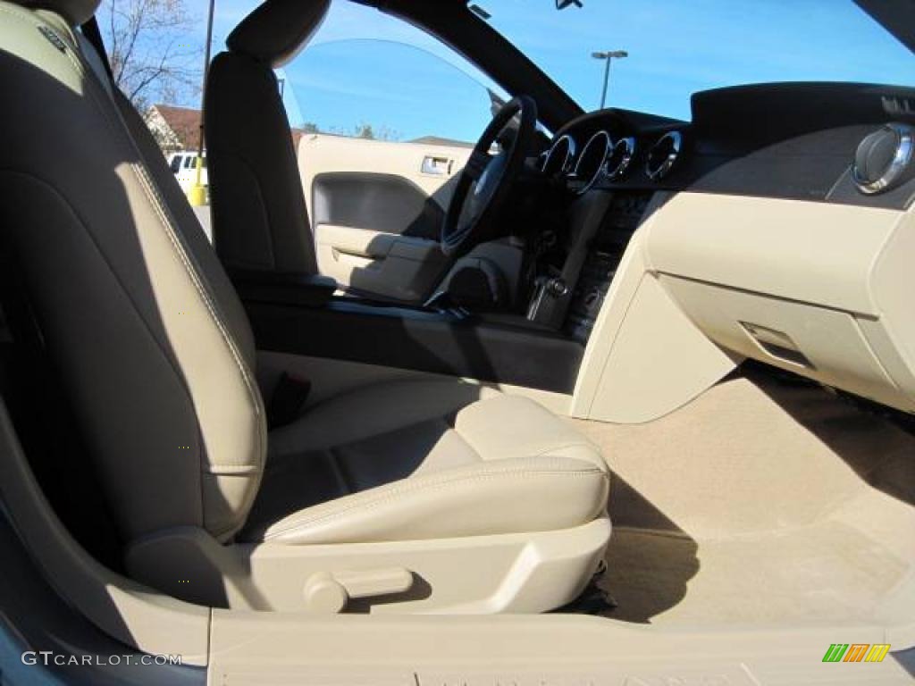 2007 Mustang V6 Premium Convertible - Windveil Blue Metallic / Medium Parchment photo #16