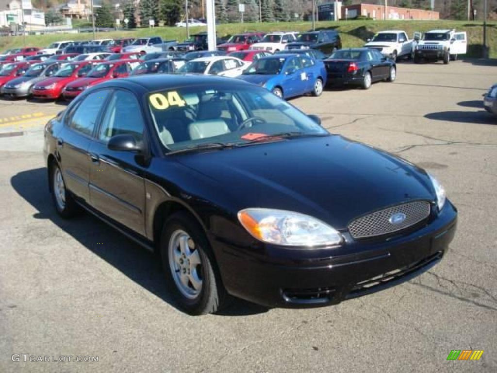 2004 Taurus SES Sedan - Black / Medium Graphite photo #6
