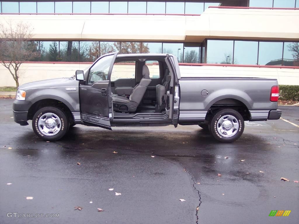 2005 F150 XL SuperCab - Dark Shadow Grey Metallic / Medium Flint Grey photo #10