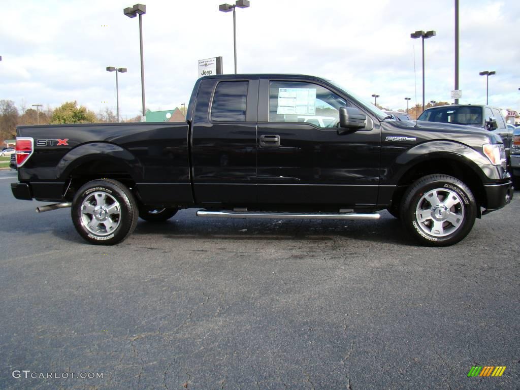 2010 F150 STX SuperCab - Tuxedo Black / Medium Stone photo #2