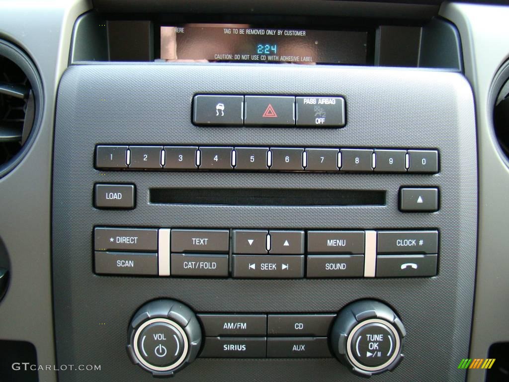 2010 F150 STX SuperCab - Tuxedo Black / Medium Stone photo #21