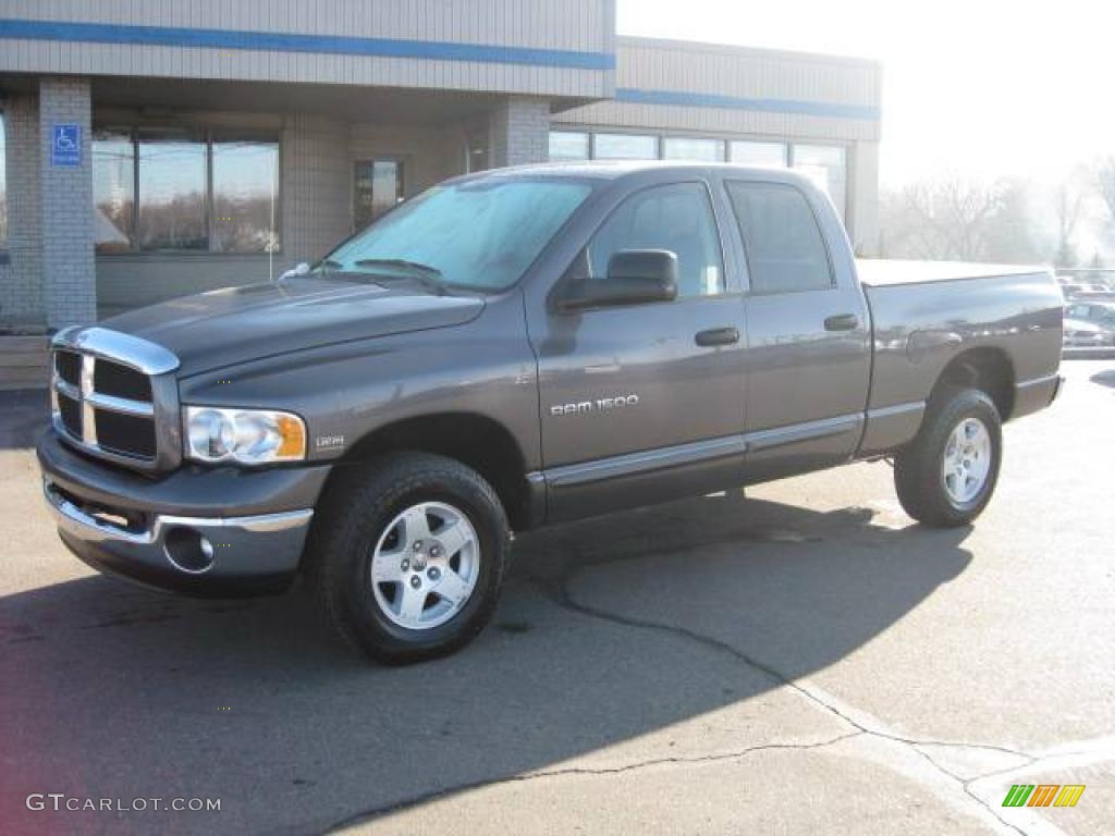 2003 Ram 1500 Laramie Quad Cab 4x4 - Graphite Metallic / Dark Slate Gray photo #2