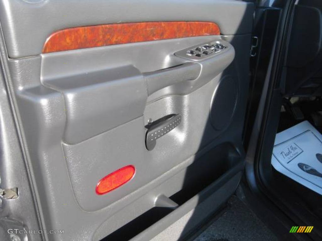 2003 Ram 1500 Laramie Quad Cab 4x4 - Graphite Metallic / Dark Slate Gray photo #28