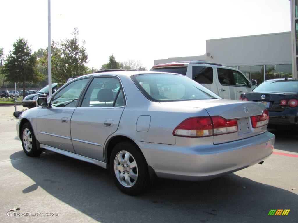 2002 Accord EX Sedan - Satin Silver Metallic / Quartz Gray photo #3