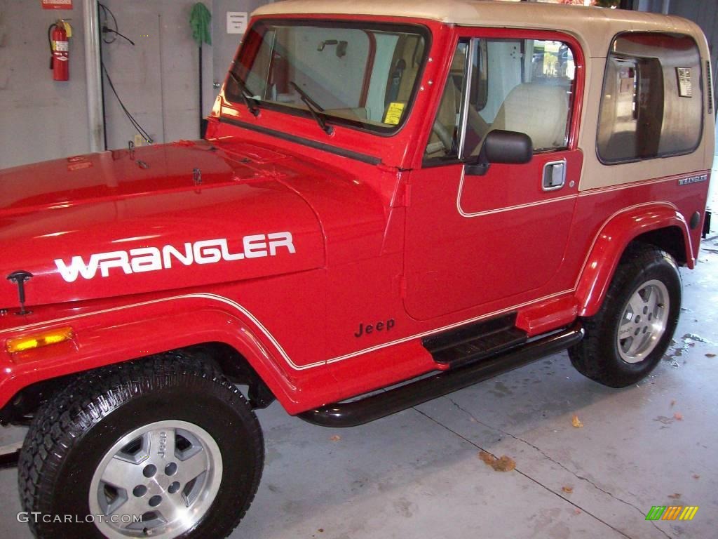 1989 Wrangler Laredo 4x4 - Bright Red / Beige photo #4