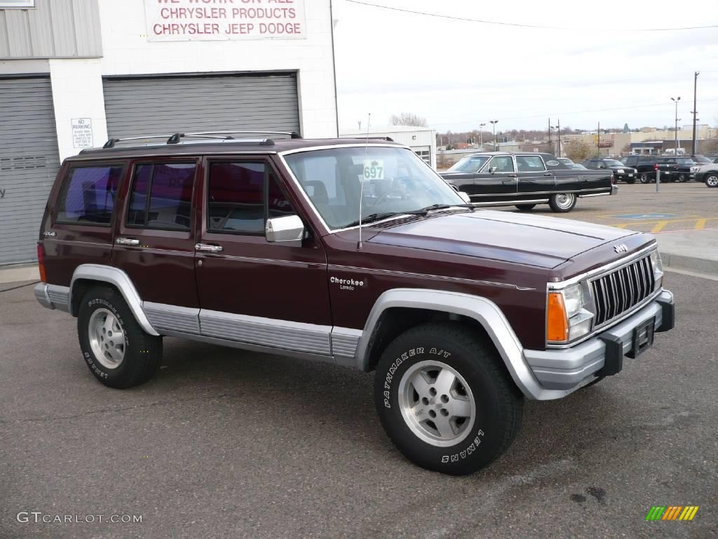 1991 Cherokee Laredo 4x4 - Black Cherry Pearl Metallic / Red photo #3