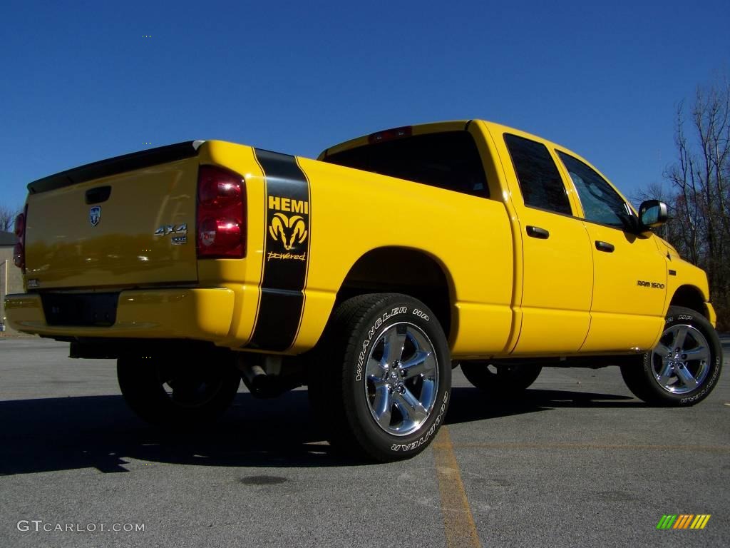 2007 Ram 1500 Sport Quad Cab 4x4 - Detonator Yellow / Medium Slate Gray photo #12