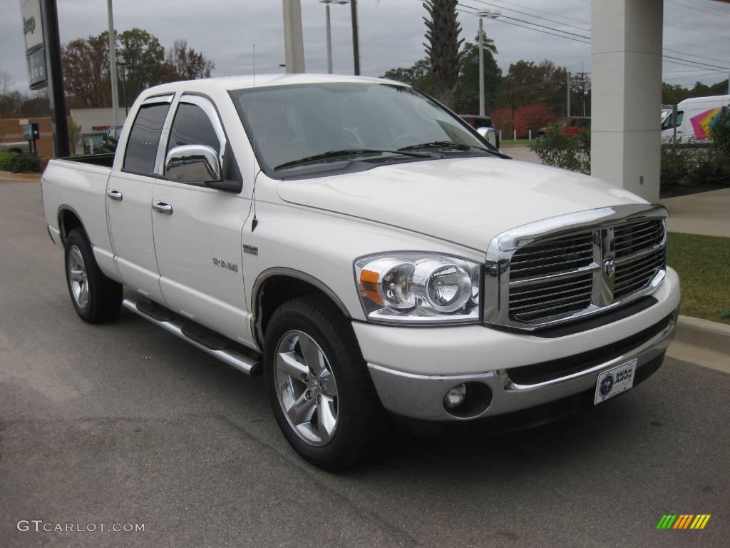 2008 Ram 1500 SLT Quad Cab - Bright White / Medium Slate Gray photo #9