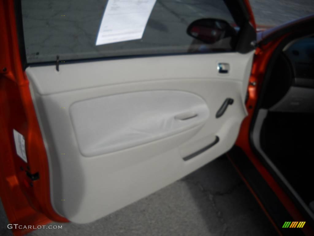 2005 Cobalt Coupe - Sunburst Orange Metallic / Gray photo #6