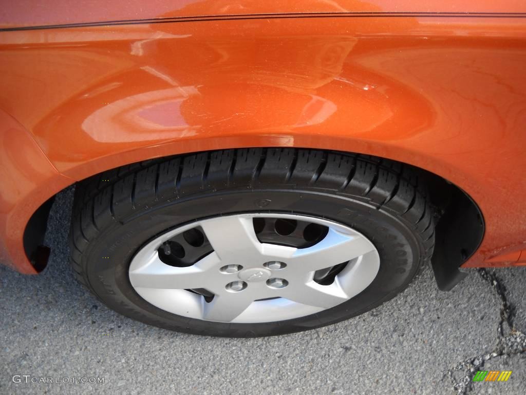 2005 Cobalt Coupe - Sunburst Orange Metallic / Gray photo #16