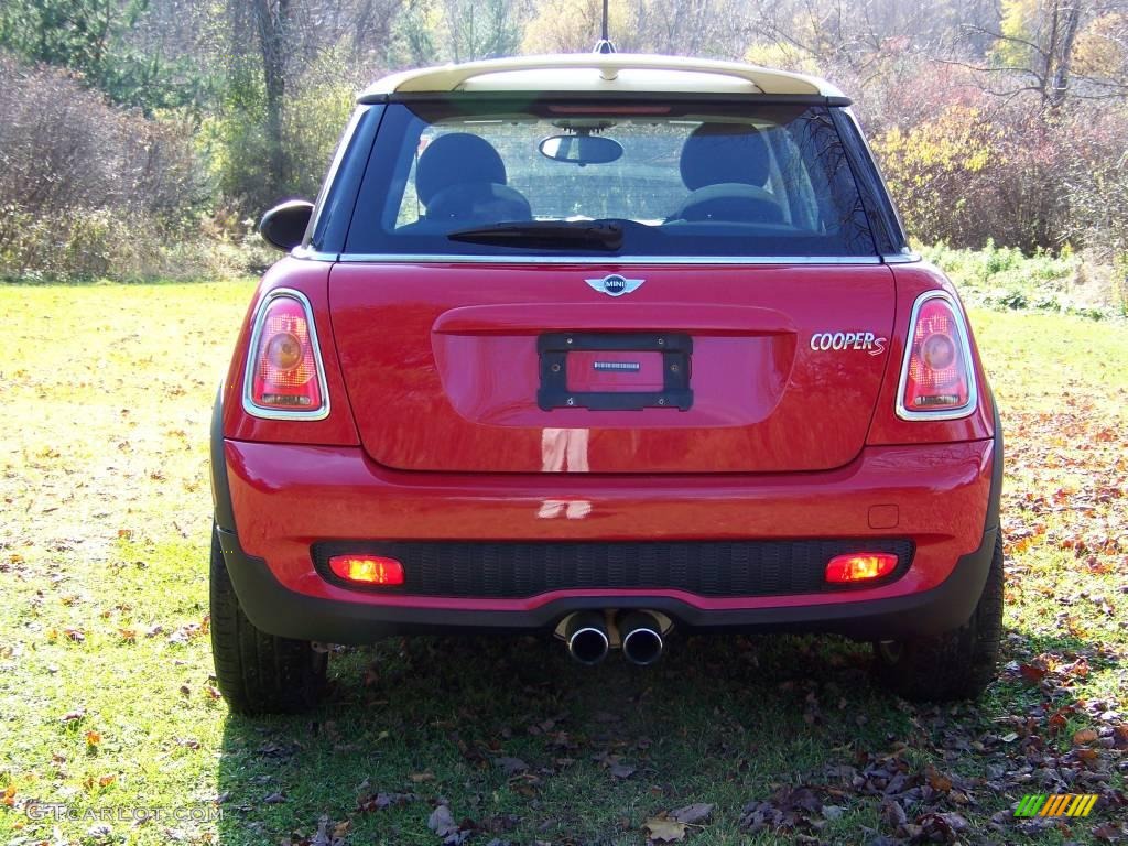 2007 Cooper S Hardtop - Chili Red / Carbon Black/Black photo #6